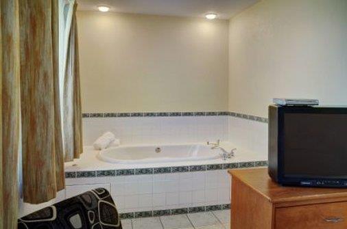 Lakeview Inns & Suites - Okotoks Szoba fotó