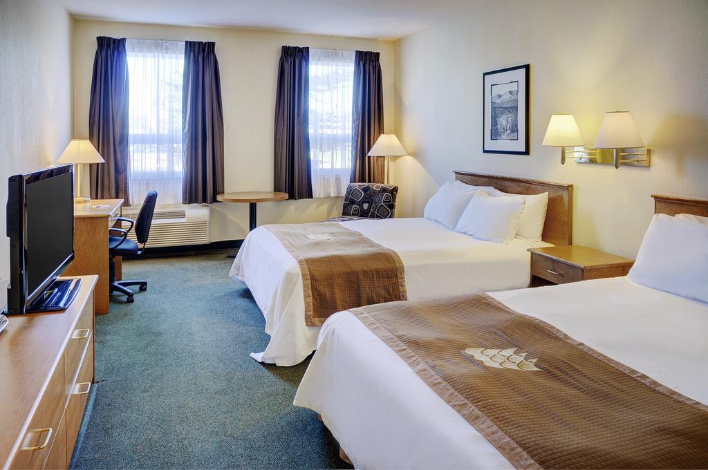 Lakeview Inns & Suites - Okotoks Szoba fotó